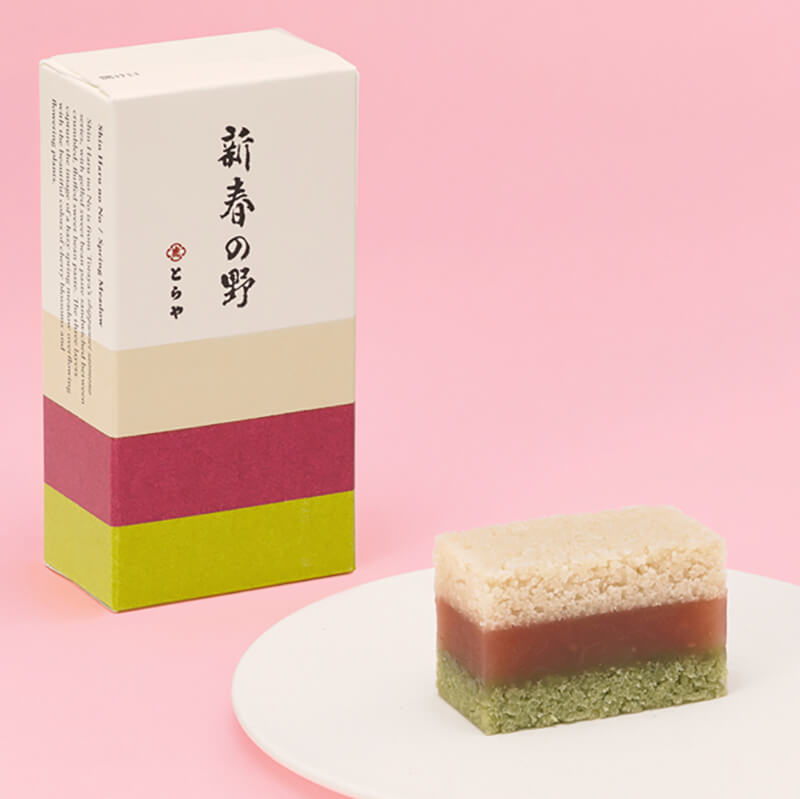 〈とらや〉湿粉製棹物『新春の野』 