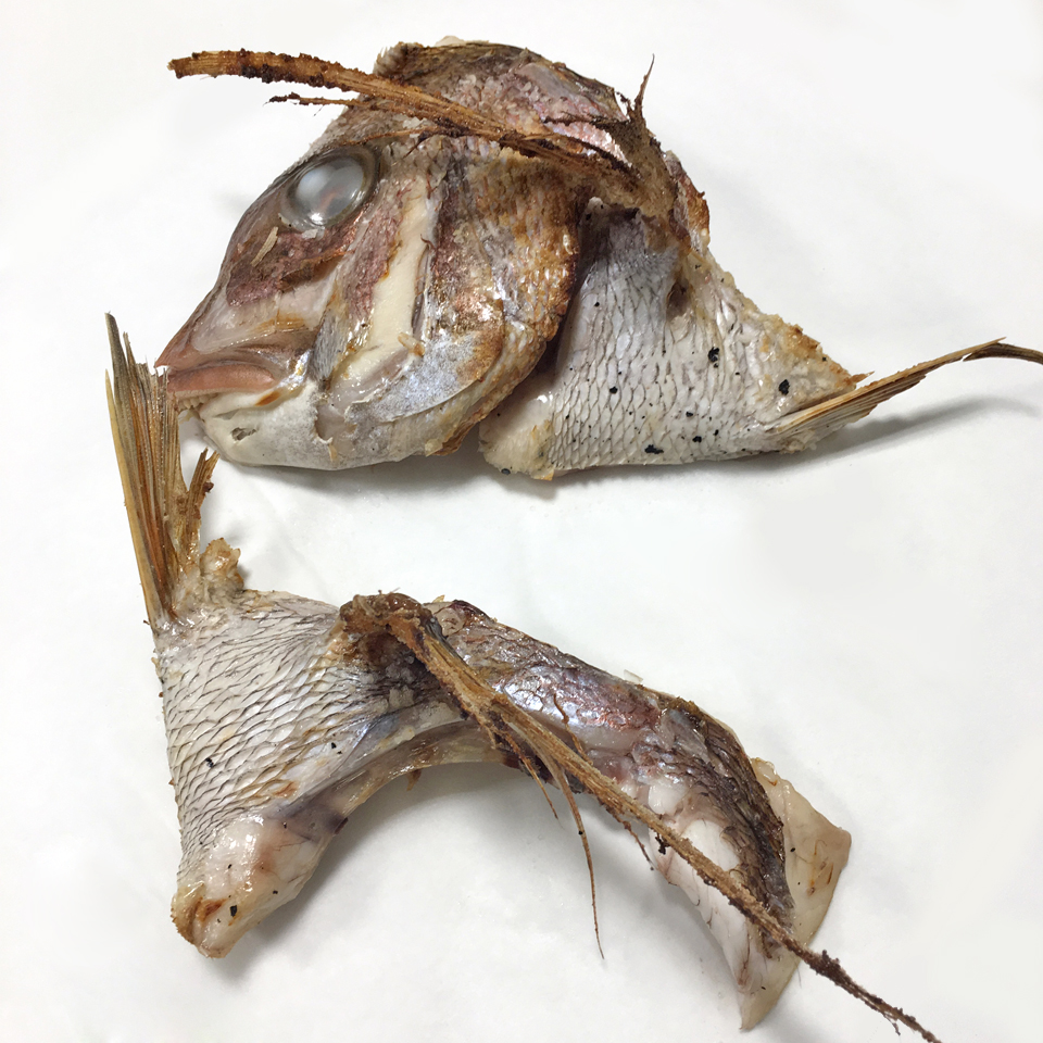 「鯛の鯛」の取り出し方