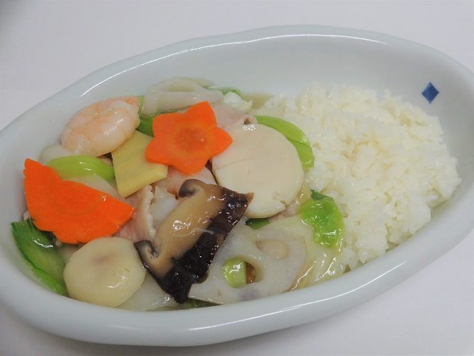 新年のスタートに中国では縁起の良い料理と言われている　八宝菜　はいかがですか