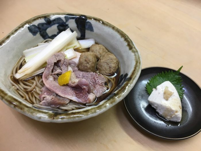 この時期おすすめ新そばの　鴨南蛮・そば豆腐添え