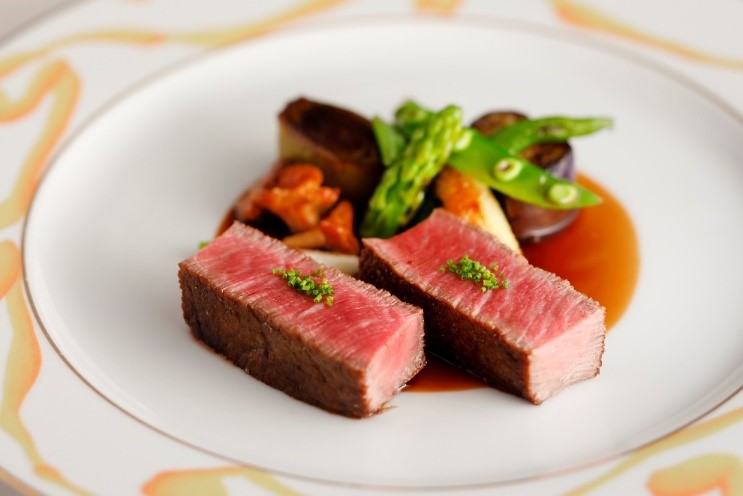 牛フィレ肉のソテートリュフソース