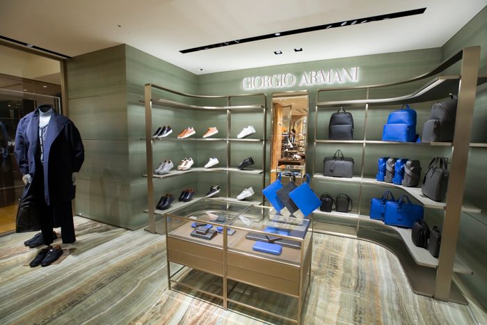 GIORGIO ARMANI‎/ジョルジオ アルマーニ〉ショップが