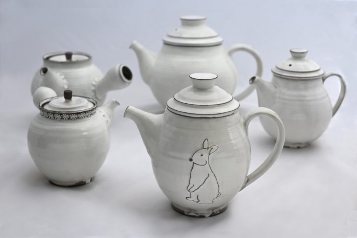 注ぐ器・粉引の器　鈴木寿一作陶展