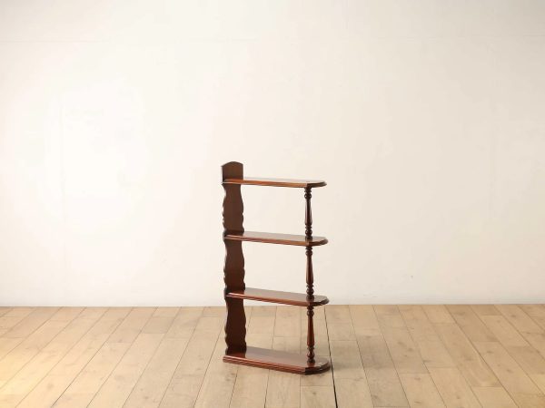 ロイズ・アンティークス［Lloyd's Antiques］ (@lloydsantiques
