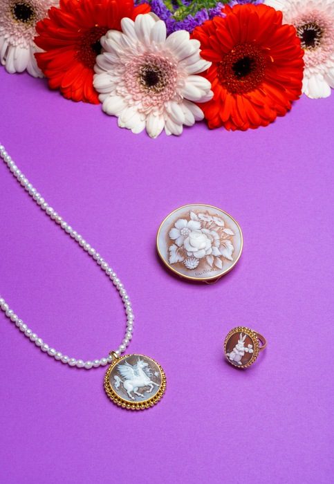 JEWELRY WEEKS
  