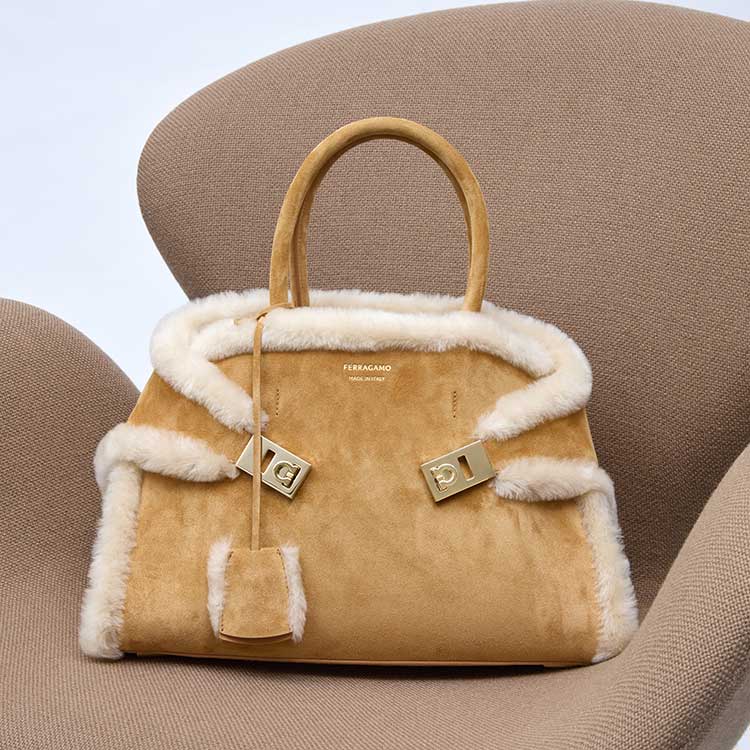 
＜FERRAGAMO／フェラガモ＞