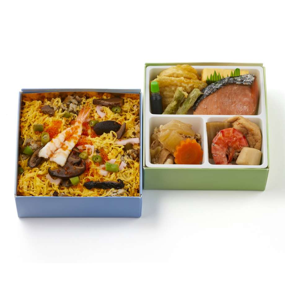 ＜ゆしま扇＞二段重ね弁当