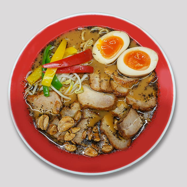 ＜熊本県/黒亭＞熊本県産肥後あそび豚の炙りチャーシューメン