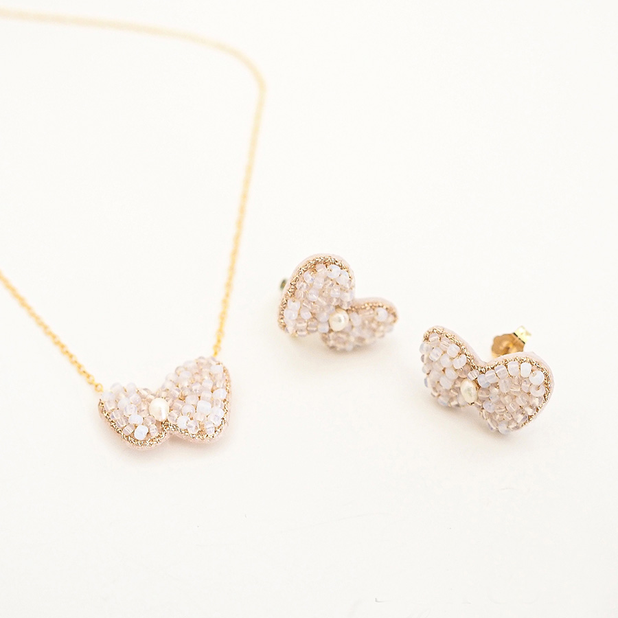 ＜福岡県/LA COET＞モンシロネックレス/ピアス/イヤリング