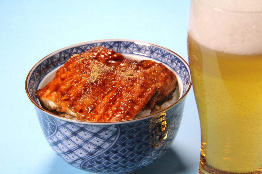 うな丼とビール