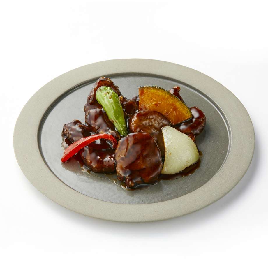 ＜桂林プレミアム＞豚ヒレ肉の黒酢酢豚