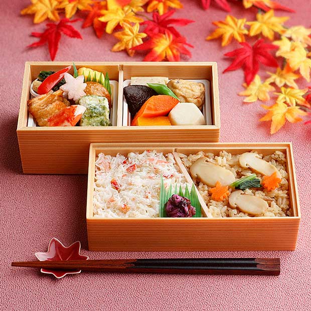 ＜なだ万厨房＞松茸御飯と蟹御飯の二段重