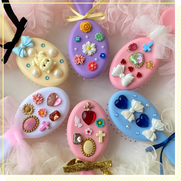 ＜ROCO＞モバイルケースのパーツを使ってオリジナルヘアブラシを作ろう