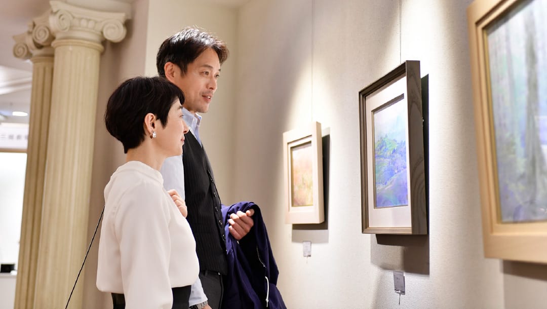 まるで美術館デートご自宅に合う作品がきっと見つかります。