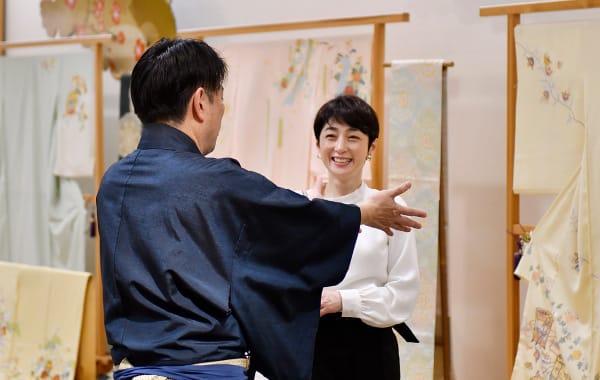 ご希望のアイテムをフロア全てから選び抜き一括提案。男女ともに人気です。