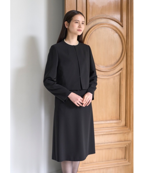＜有名ブランド＞ブラックフォーマルアンサンブル 85,800円（トリアセテート69％・ポリエステル31％/7～13号）