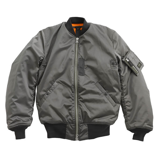 PORTER>のTANKERシリーズに新色「IRON BLUE」がお目見え。伊勢丹 PORTER>のTANKERシリーズに新色「IRON BLUE」がお目見え。伊勢丹