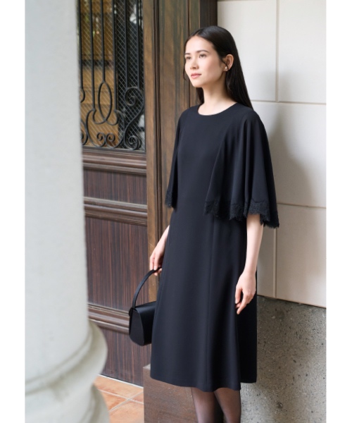 ＜有名ブランド＞ブラックフォーマルワンピース 33,000円（トリアセテート75％・ポリエステル25％/9～13号）