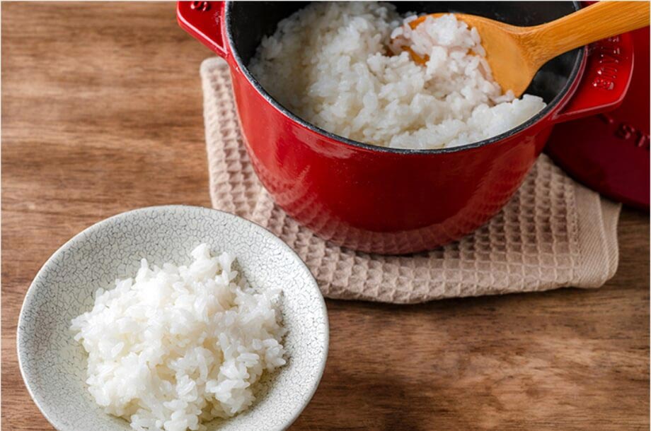 鍋でおいしく炊飯！ 白米・玄米の炊き方を＜ストウブ＞が解説。新米のコツも