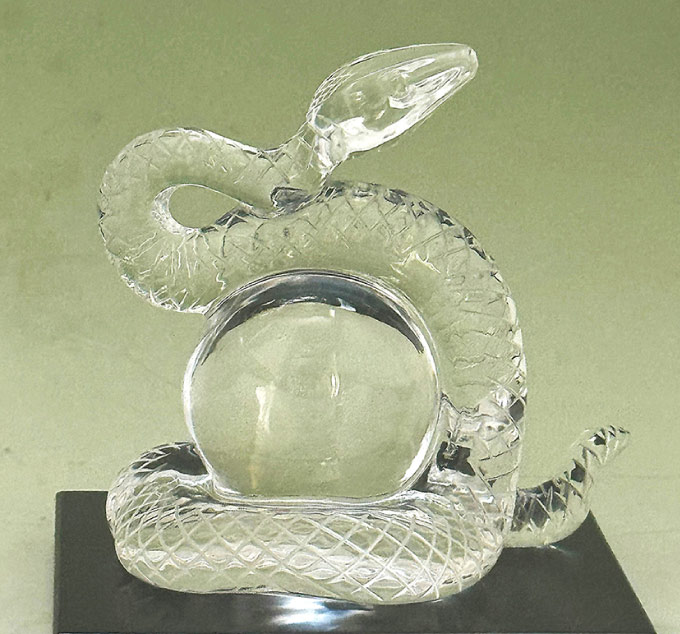 水晶彫刻