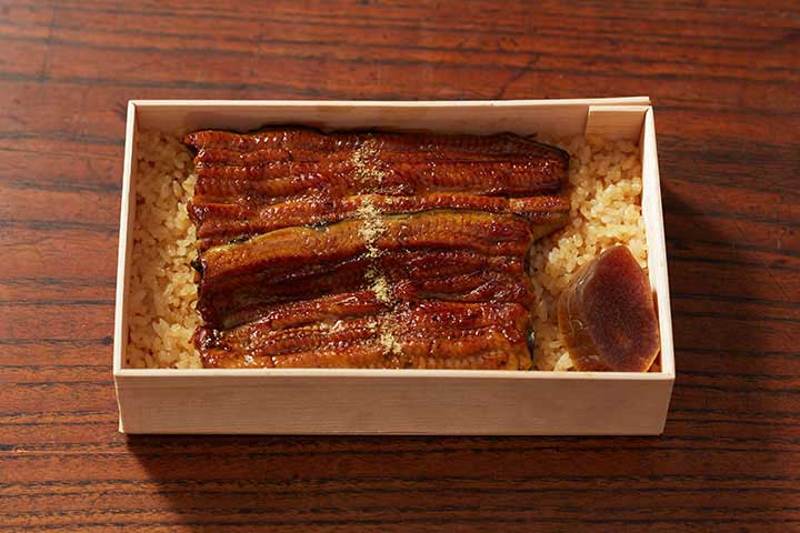 <日本橋いづもや>うなぎ弁当松

