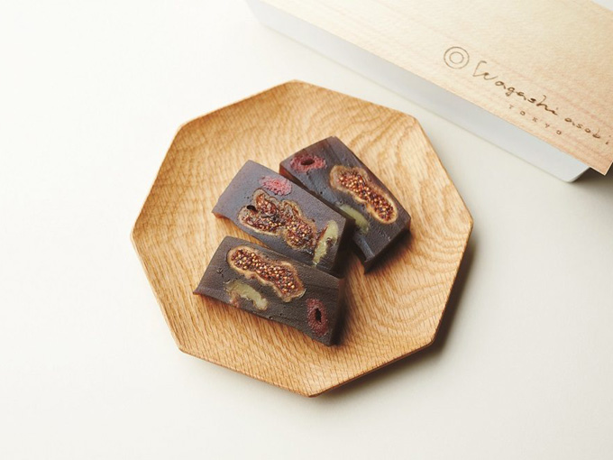 ＜wagashi asobi＞ドライフルーツの羊羹