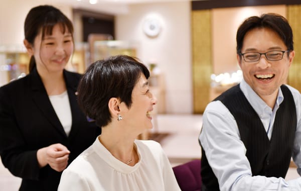 おうち時間も気分よくごきげんジュエリー。