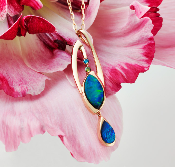 STAR JEWELRY〈スタージュエリー〉