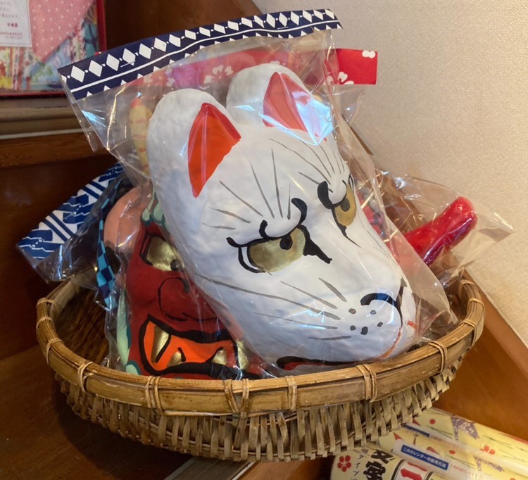 いせ辰 お面