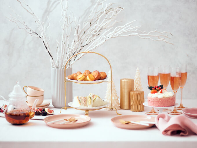 ケーキを主役に、友だち同士でクリスマス・アフタヌーンティー
