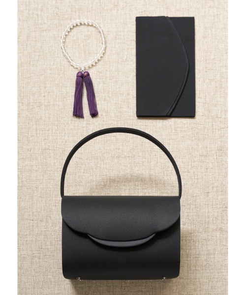 ブラックフォーマルバッグ 7,700円（ポリエステル）女性用念珠 2,200円（人工石）ブラックフォーマルふくさ 2,200円（ポリエステル）