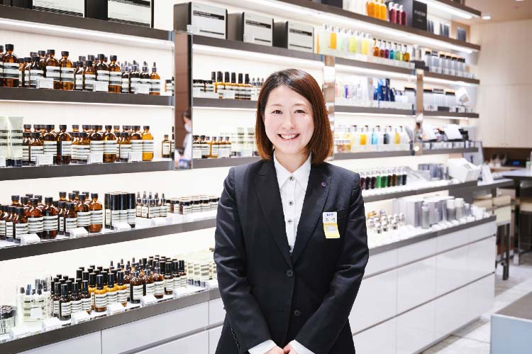 伊勢丹新宿店 メンズ館1階 コスメティクス担当スタイリスト 田代
