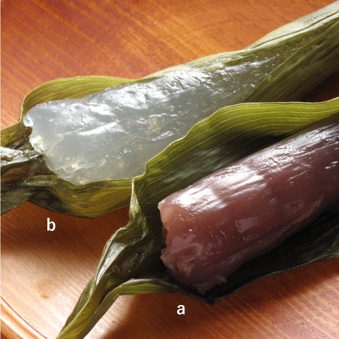 ＜川端道喜＞a.羊羹粽 b.水仙粽