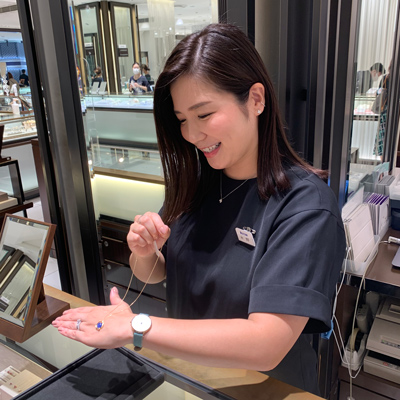 〈スタージュエリー プレシャス〉伊勢丹新宿店店長 水野亜由美さん