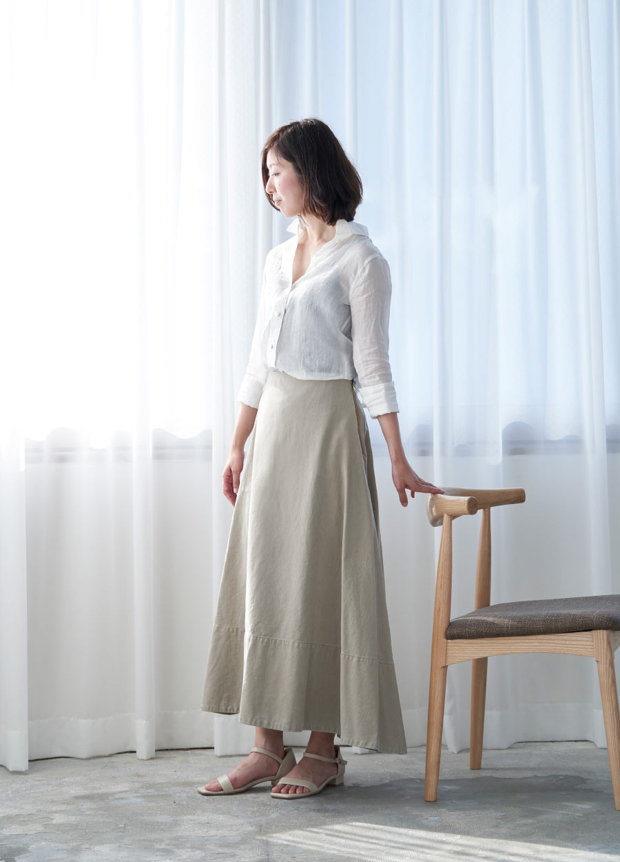＜MADISONBLUE/マディソンブルー＞シャツ 50,600円(麻100％)