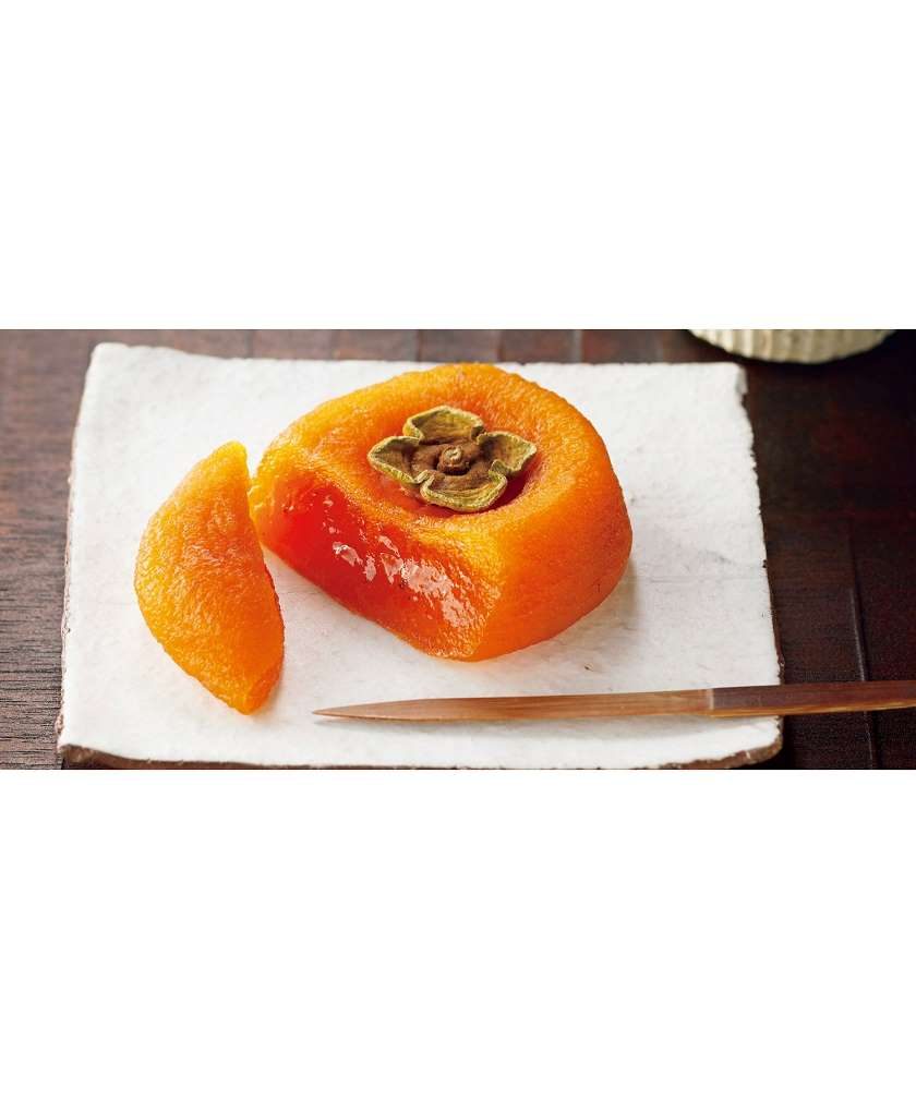 年末年始のホリデーシーズンを彩る、風味豊かなスモークサーモンをお届けします。