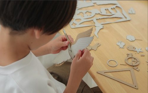 早稲田こどもフィールドサイエンス×DAMBO　　　　　　　　　　　　　　　　　　　　　　　　　　　　　　　　　　　　　お部屋にかざる小さな宇宙をつくる「夏の大三角形」モビール　ワークショップ　    