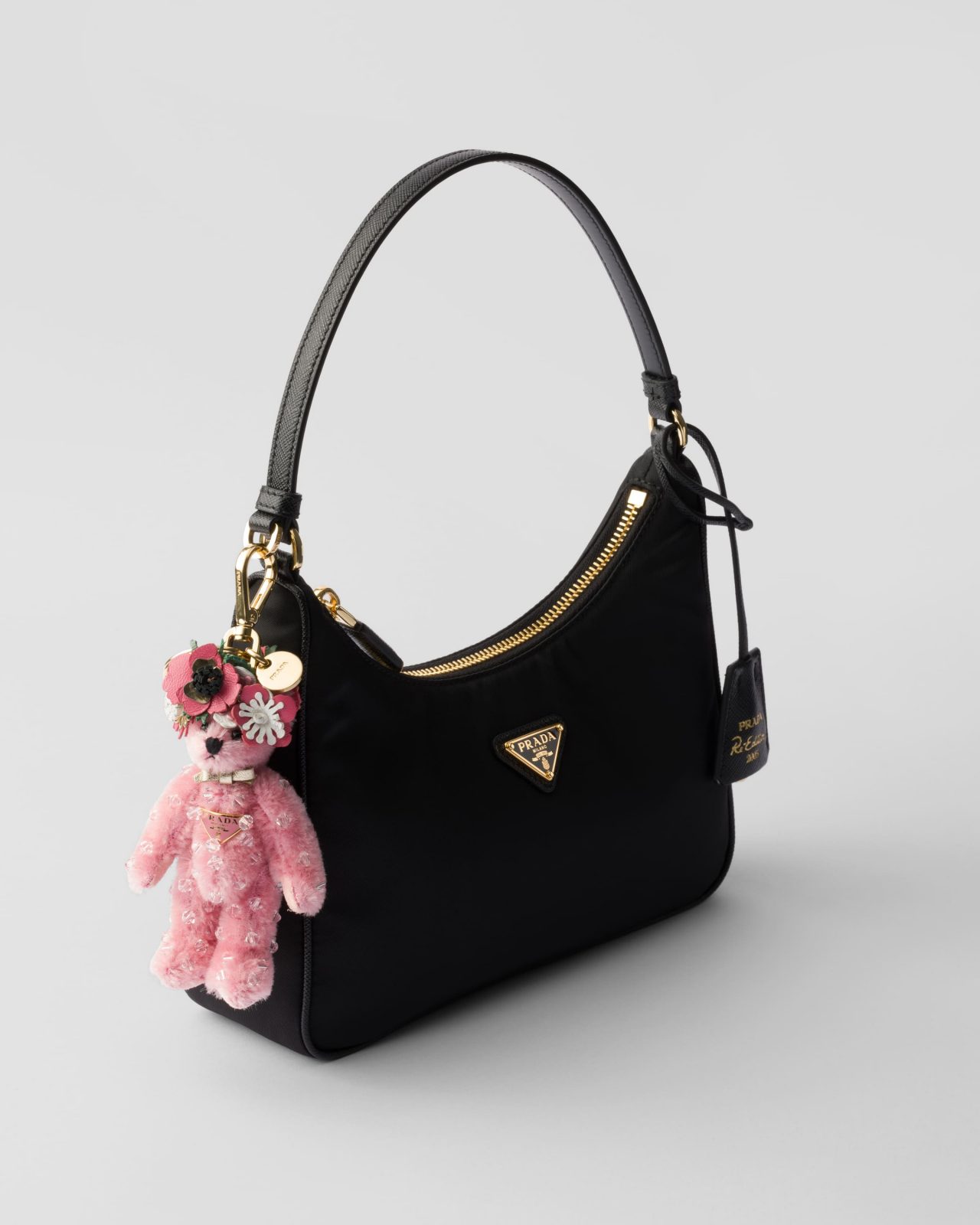 PRADA〉FW24 POP UP STORE | インターナショナルデザイナーズ