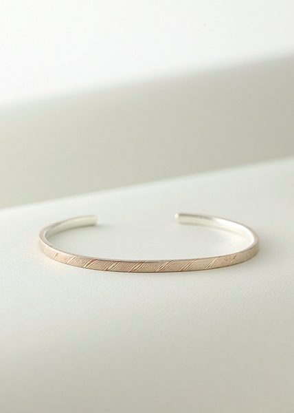 【感謝価格】 SUMAN DHAKHWA/スーマンダックワ＞ネパール出身のデザイナー アクセサリー